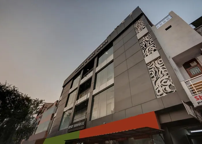 Townhouse Nangal Raya Pankha Road Hotel New Delhi