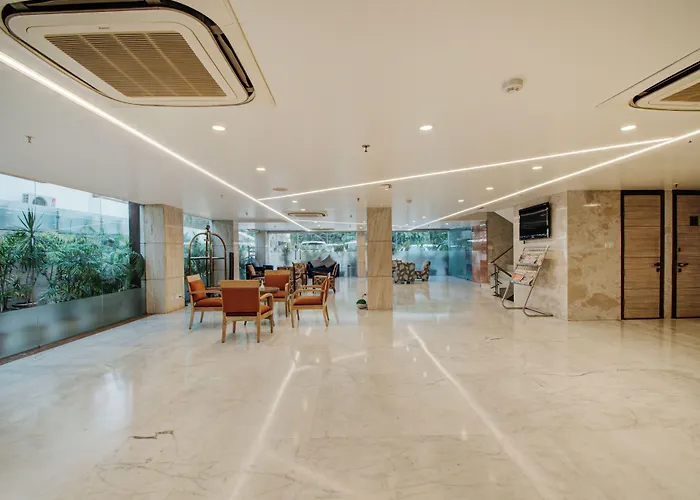 Townhouse Oak Safdarjung Hotel New Delhi